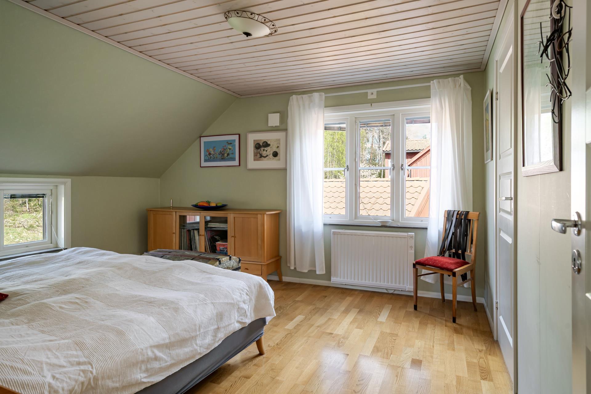 Drömmen för familjen – fin villa i idylliska Segersäng!
