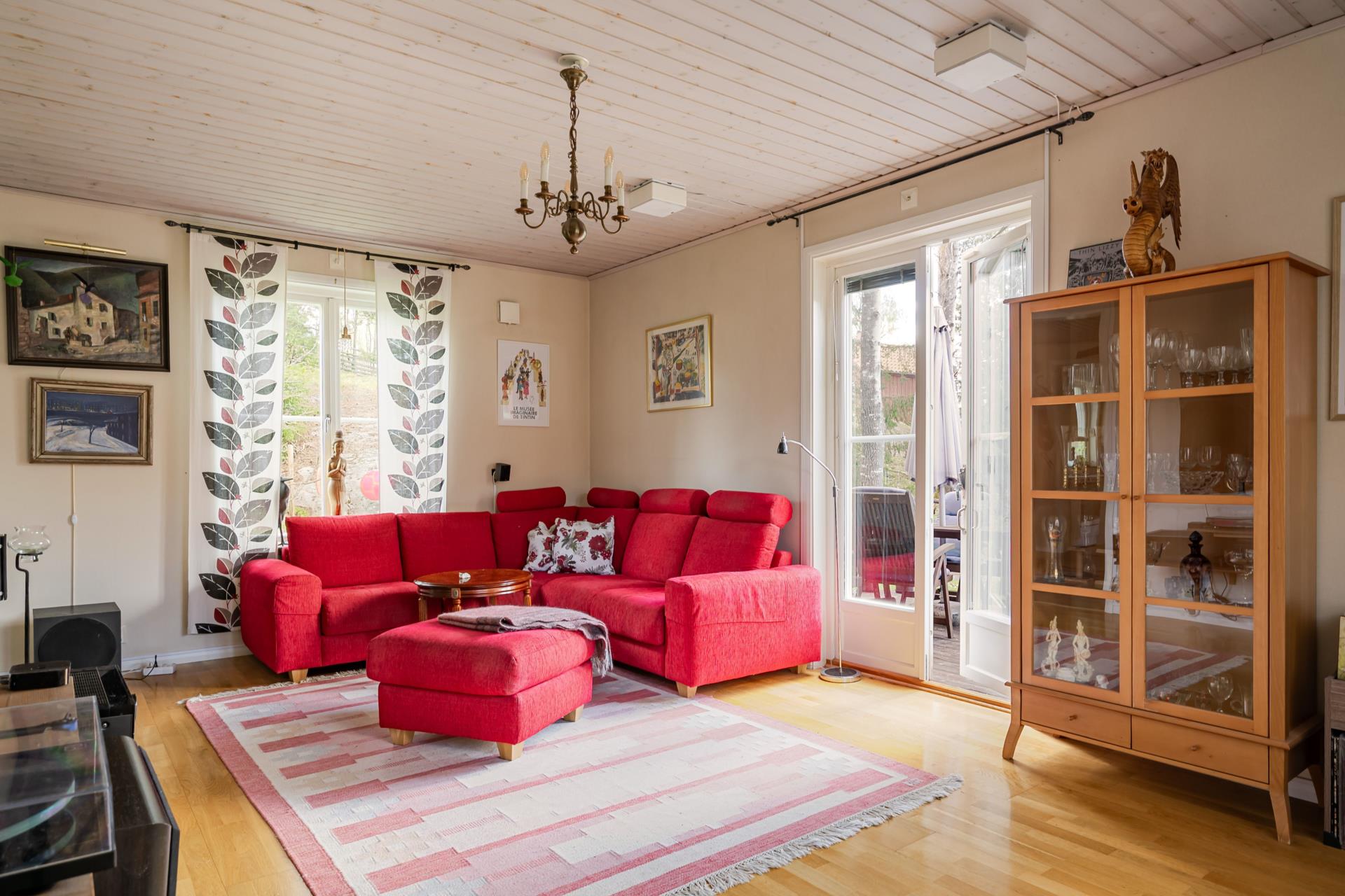 Drömmen för familjen – fin villa i idylliska Segersäng!