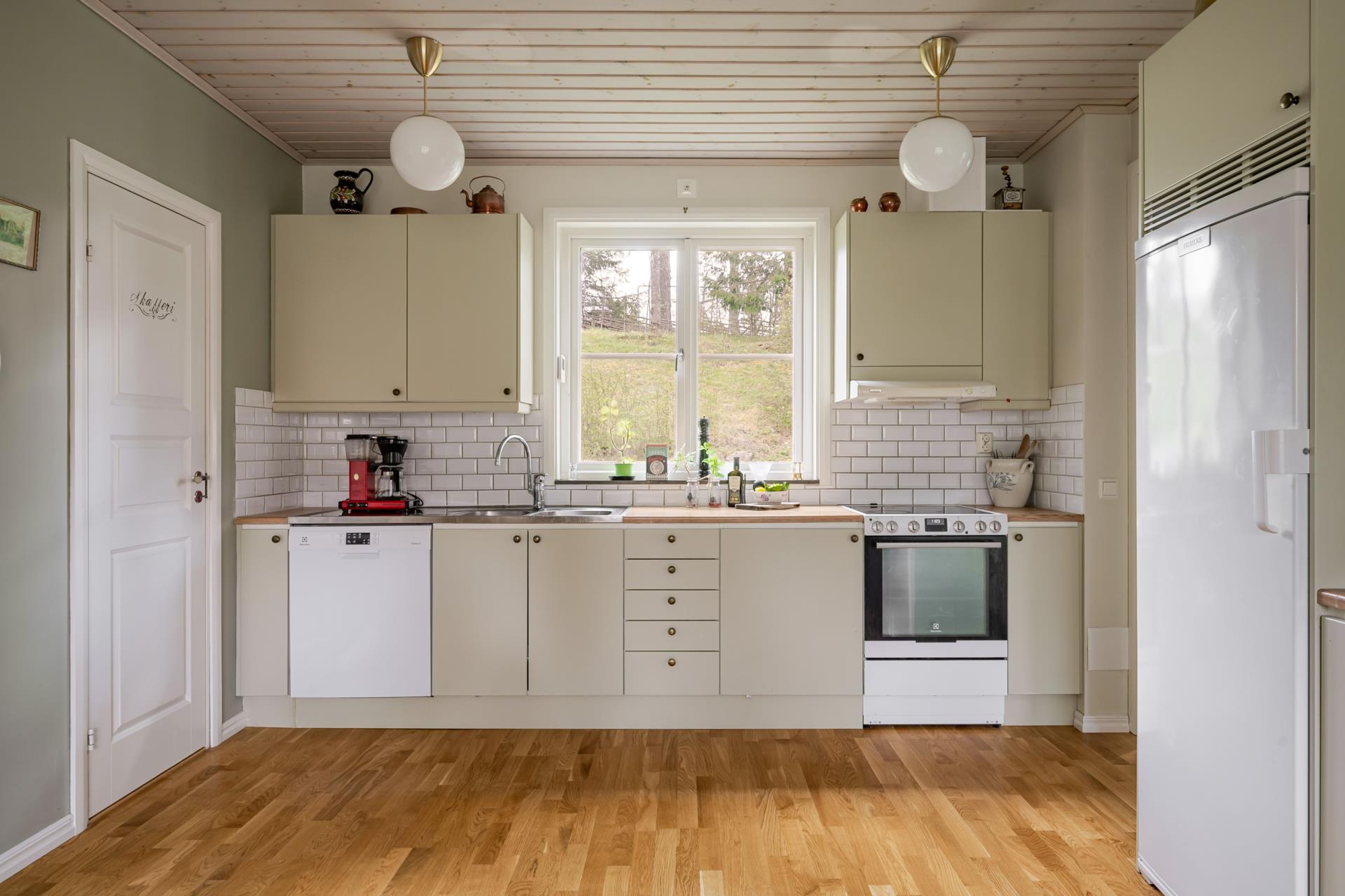 Drömmen för familjen – fin villa i idylliska Segersäng!