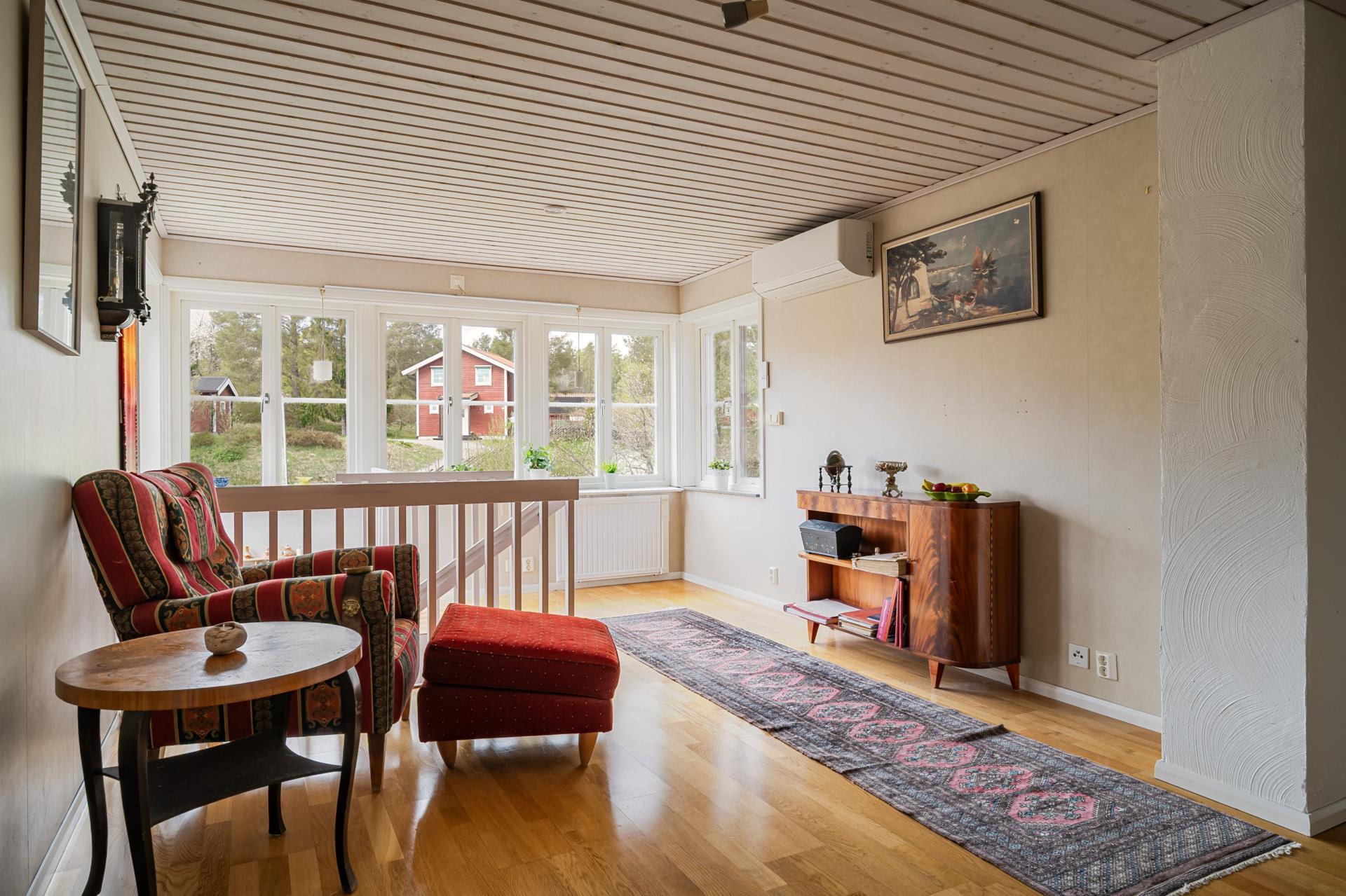 Drömmen för familjen – fin villa i idylliska Segersäng!