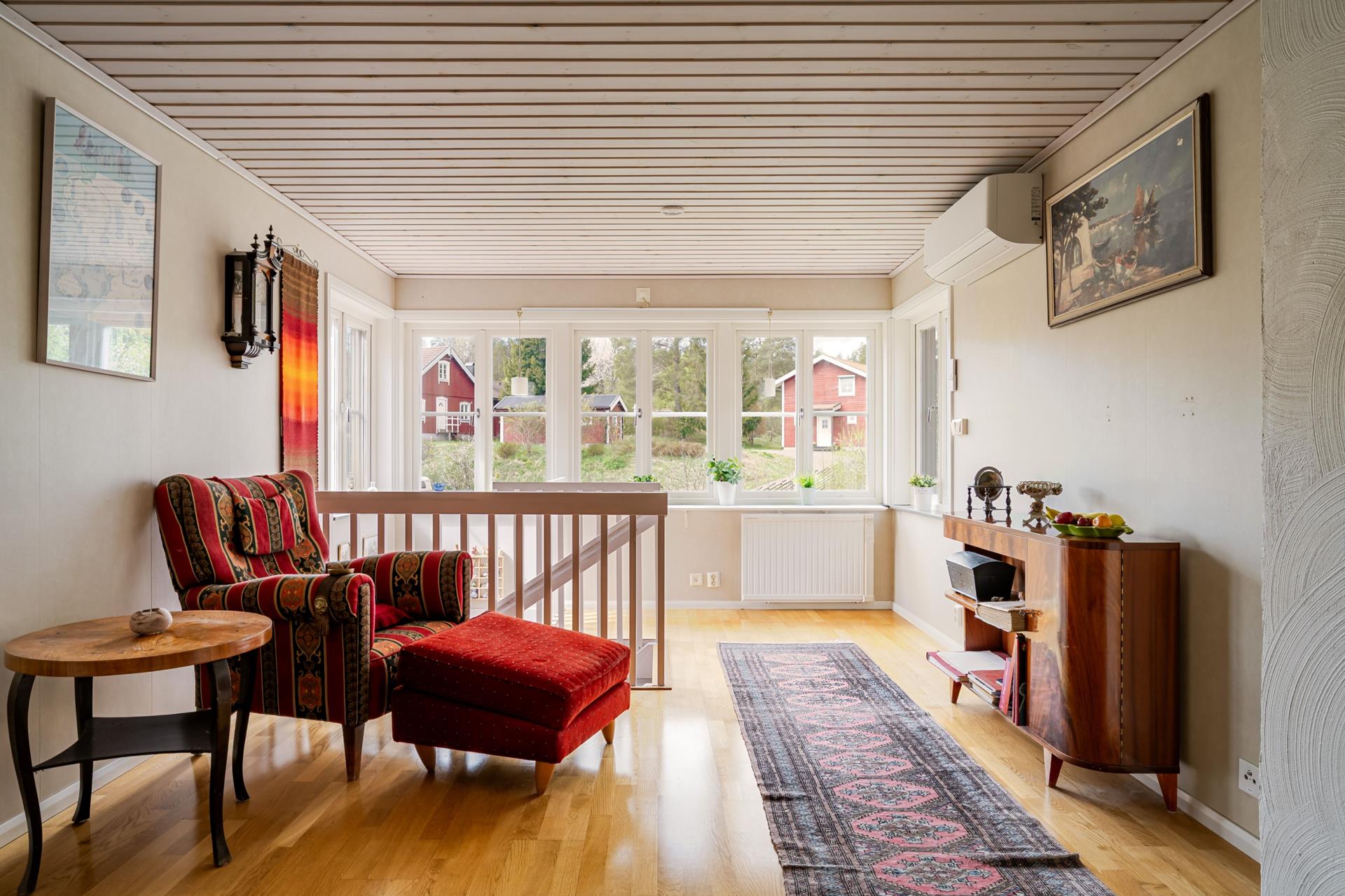 Drömmen för familjen – fin villa i idylliska Segersäng!